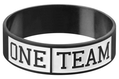 Десткий браслет Mercedes Children's Wristband, ONE TEAM B66958214 Десткий браслет Mercedes Children's Wristband, ONE TEAM B66958214
