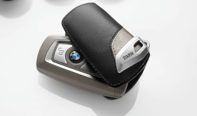 BMW Leather Key Case Modern Line Beige Brown 82292219914 BMW Leather Key Case Modern Line Beige Brown 82292219914