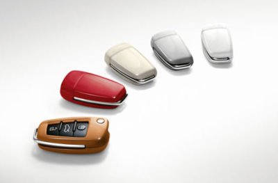 Футляр для ключа Audi Painted key cover, glacier white 8X0071208AS9R Футляр для ключа Audi Painted key cover, glacier white 8X0071208AS9R