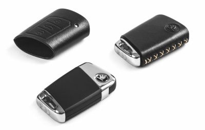 Кожаный чехол для ключа Skoda Leather Key Cover (KESSY), Superb III, Kodiaq, Black/White,  3V0087012A