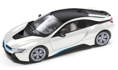 Модель автомобиля BMW i8 (i12), 1:18 scale, Crystal White 80432336841