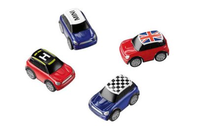 Набор моделей автомобиля Mini Countryman Funcar, Flag on the roof, Scale 1:100 80452357018
