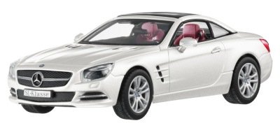 Модель Mercedes-Benz SL-Class R231, Designo Diamond White Bright, 1:43 Scale B66960104